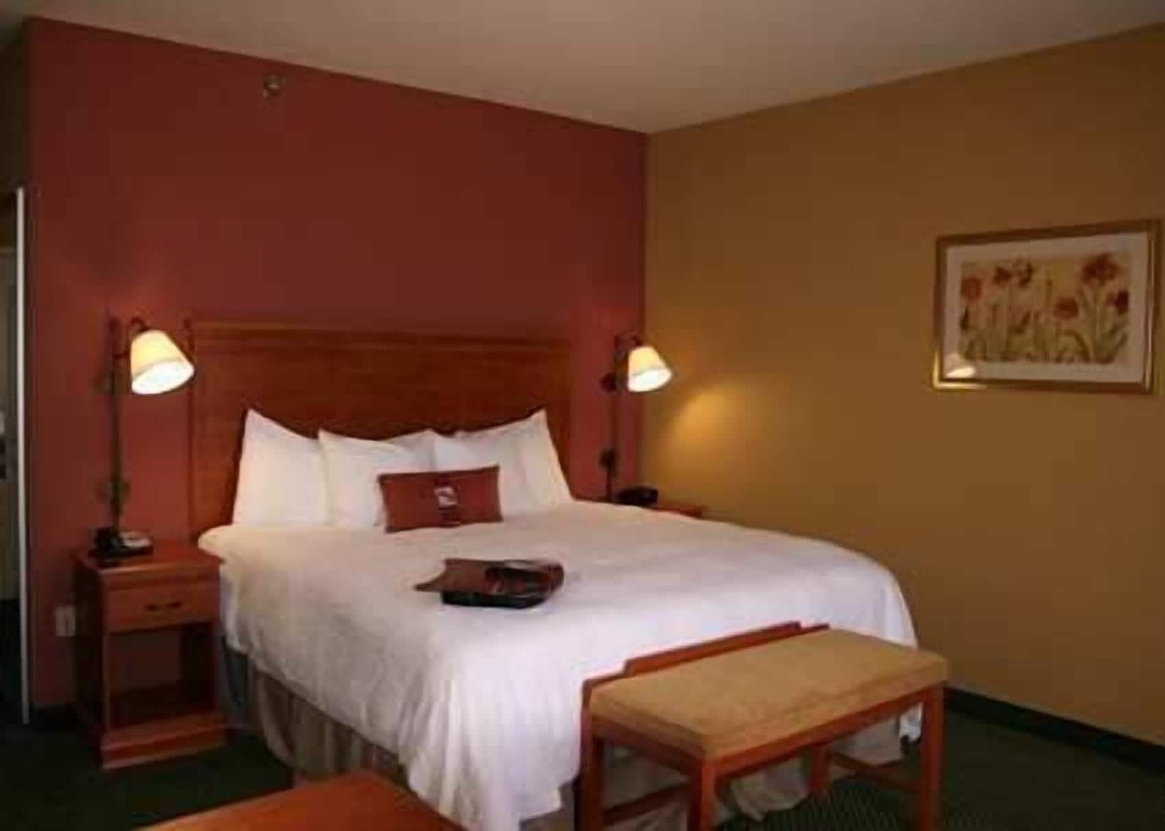 Hampton Inn Garden City Exterior photo
